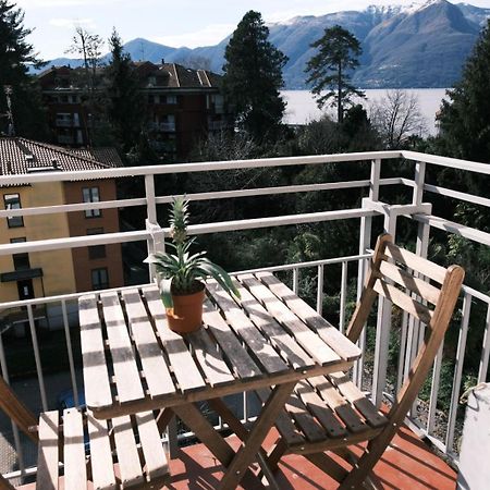Studio With Lake And Montains Views Free Parking Luino Extérieur photo